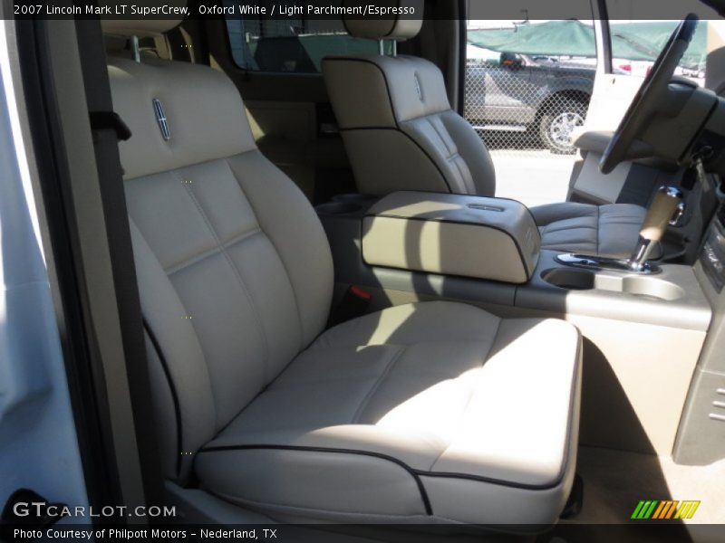 Oxford White / Light Parchment/Espresso 2007 Lincoln Mark LT SuperCrew