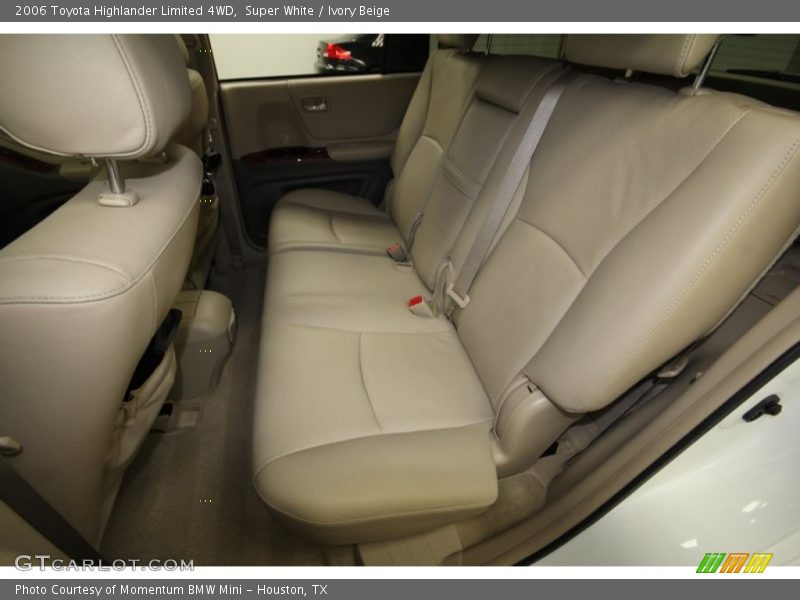 Super White / Ivory Beige 2006 Toyota Highlander Limited 4WD