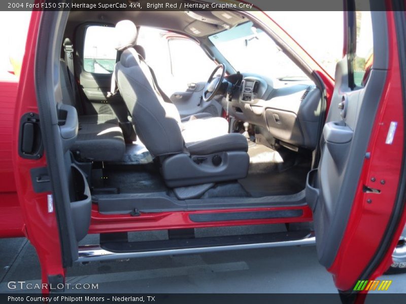 Bright Red / Heritage Graphite Grey 2004 Ford F150 STX Heritage SuperCab 4x4