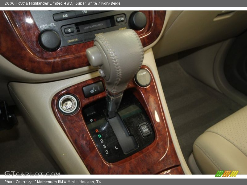 Super White / Ivory Beige 2006 Toyota Highlander Limited 4WD