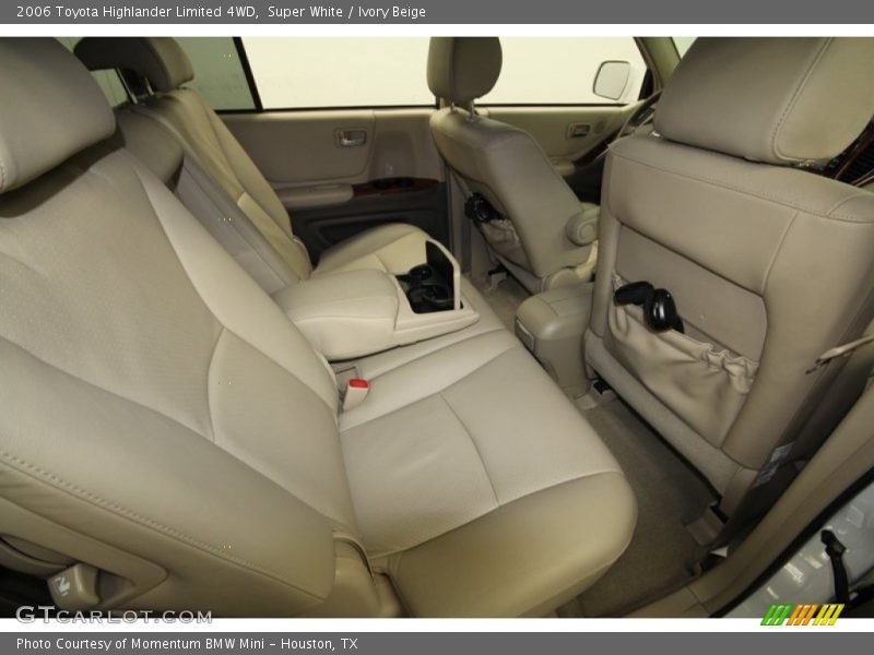Super White / Ivory Beige 2006 Toyota Highlander Limited 4WD