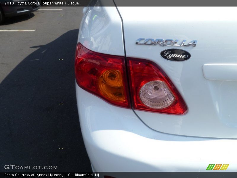 Super White / Bisque 2010 Toyota Corolla