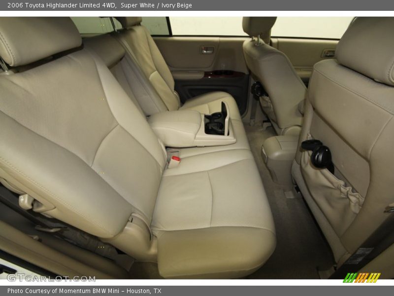 Super White / Ivory Beige 2006 Toyota Highlander Limited 4WD