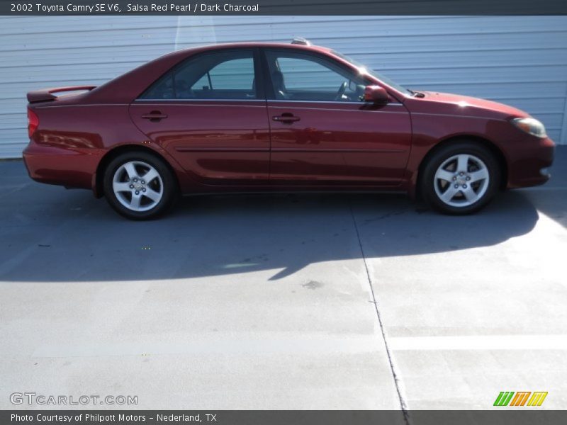 Salsa Red Pearl / Dark Charcoal 2002 Toyota Camry SE V6