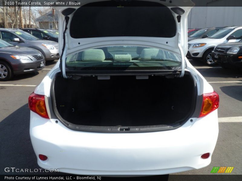 Super White / Bisque 2010 Toyota Corolla