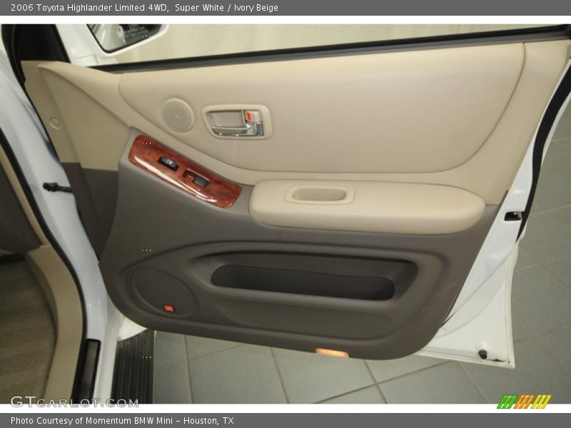Super White / Ivory Beige 2006 Toyota Highlander Limited 4WD