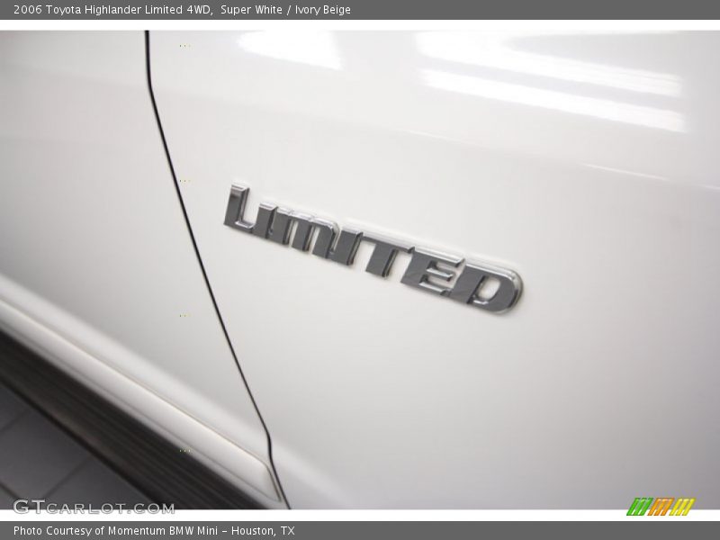 Super White / Ivory Beige 2006 Toyota Highlander Limited 4WD