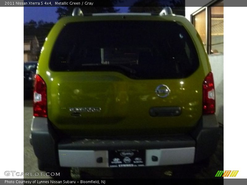 Metallic Green / Gray 2011 Nissan Xterra S 4x4