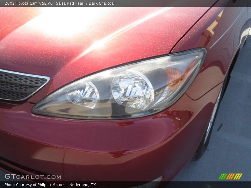 Salsa Red Pearl / Dark Charcoal 2002 Toyota Camry SE V6
