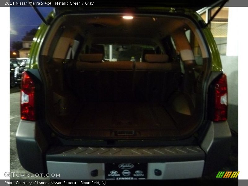 Metallic Green / Gray 2011 Nissan Xterra S 4x4