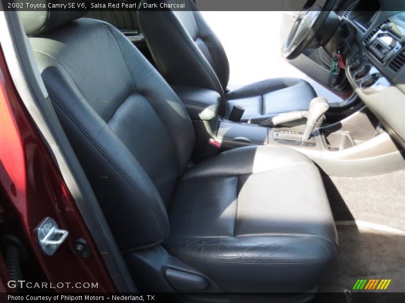Salsa Red Pearl / Dark Charcoal 2002 Toyota Camry SE V6