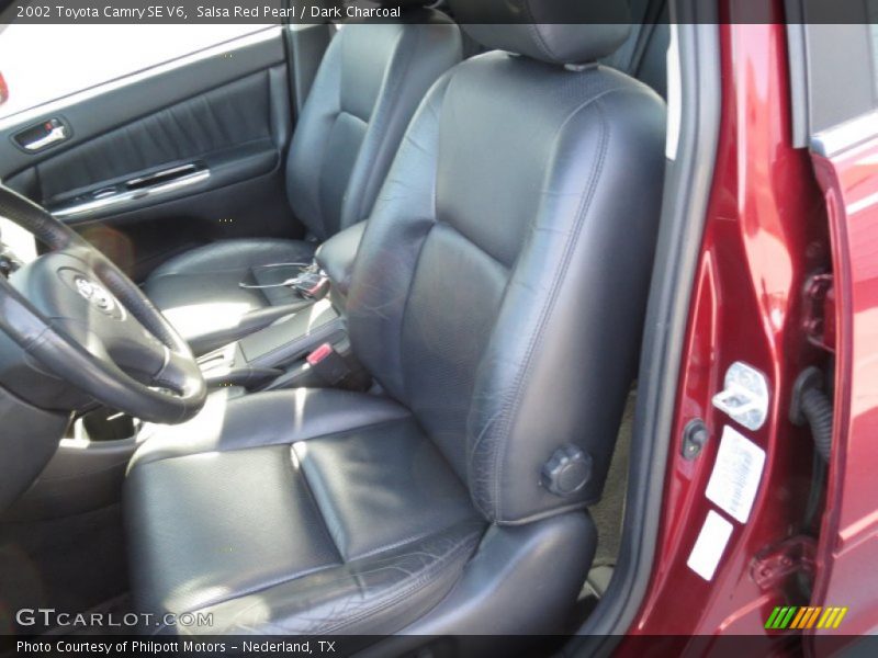 Salsa Red Pearl / Dark Charcoal 2002 Toyota Camry SE V6