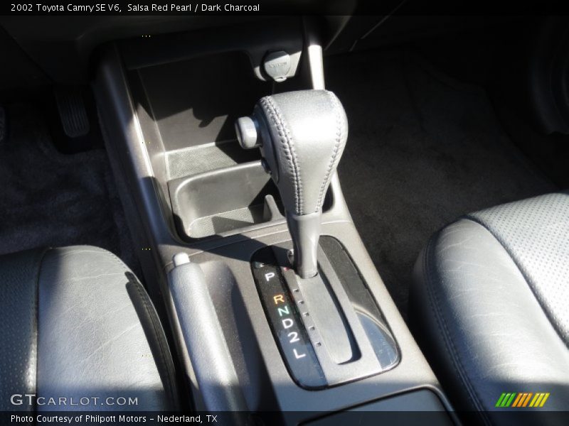 Salsa Red Pearl / Dark Charcoal 2002 Toyota Camry SE V6