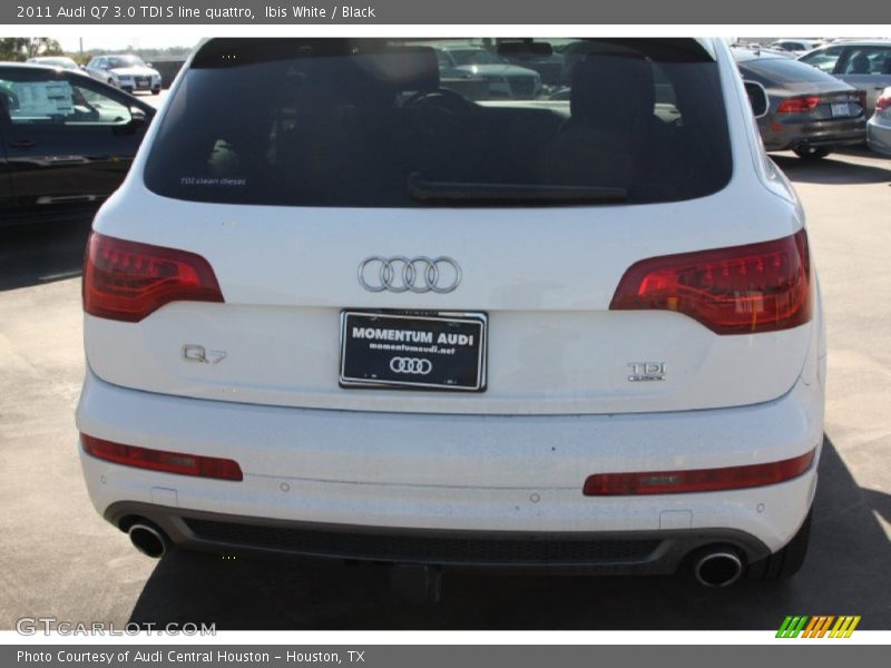 Ibis White / Black 2011 Audi Q7 3.0 TDI S line quattro