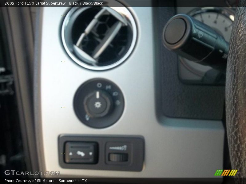 Black / Black/Black 2009 Ford F150 Lariat SuperCrew