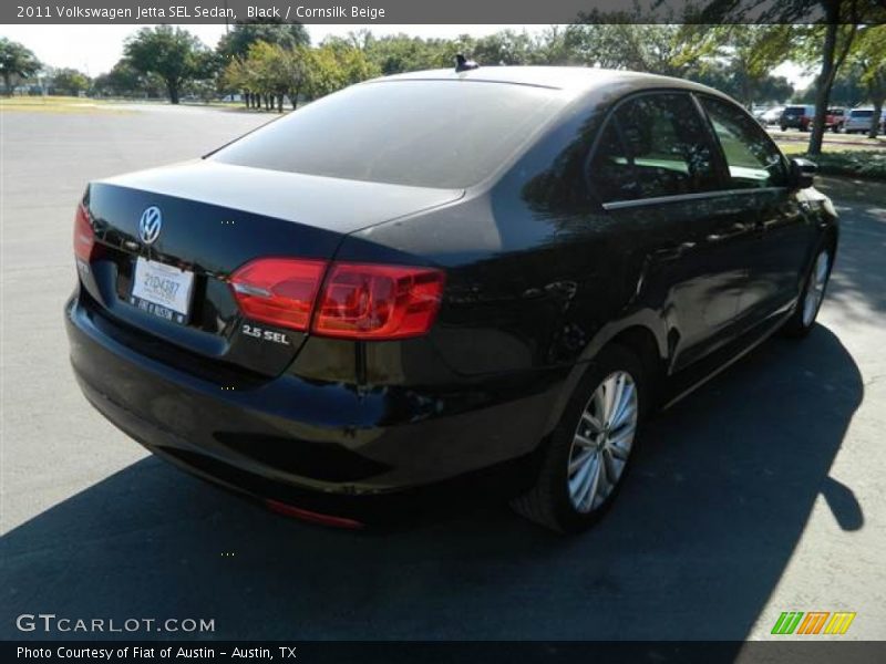 Black / Cornsilk Beige 2011 Volkswagen Jetta SEL Sedan