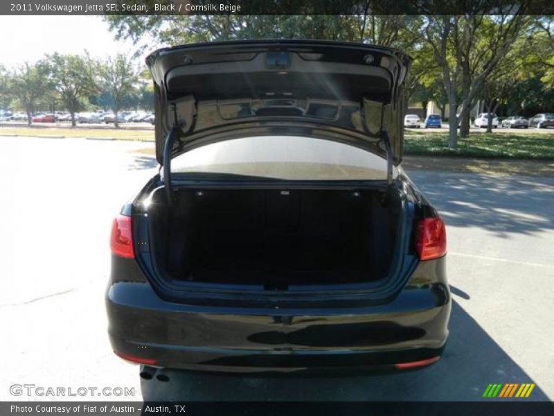 Black / Cornsilk Beige 2011 Volkswagen Jetta SEL Sedan