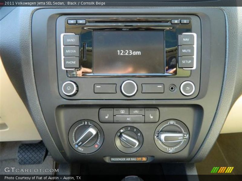 Black / Cornsilk Beige 2011 Volkswagen Jetta SEL Sedan