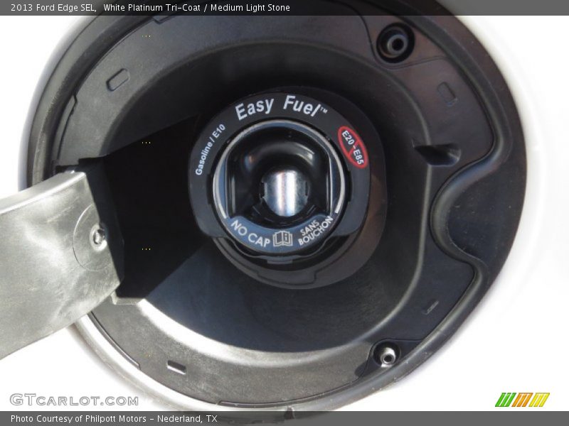 White Platinum Tri-Coat / Medium Light Stone 2013 Ford Edge SEL