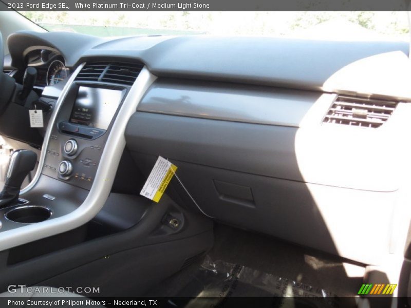 White Platinum Tri-Coat / Medium Light Stone 2013 Ford Edge SEL