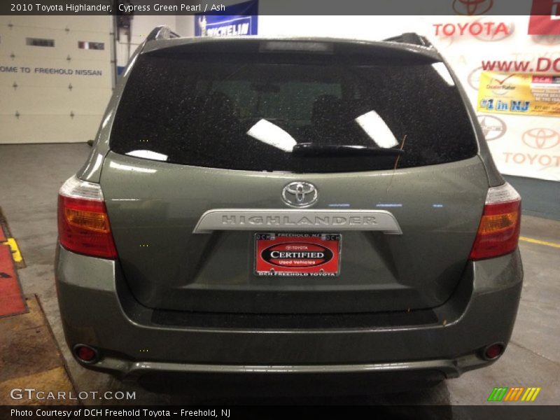 Cypress Green Pearl / Ash 2010 Toyota Highlander