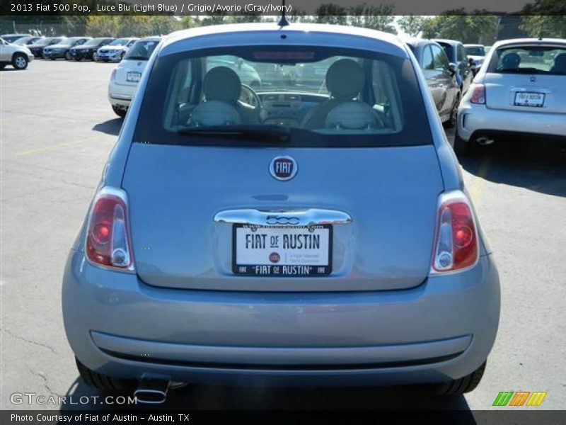 Luce Blu (Light Blue) / Grigio/Avorio (Gray/Ivory) 2013 Fiat 500 Pop