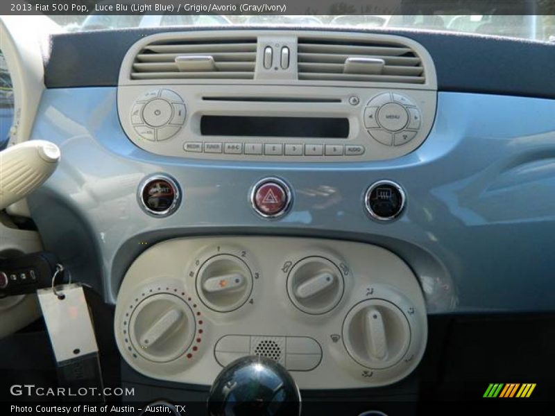 Luce Blu (Light Blue) / Grigio/Avorio (Gray/Ivory) 2013 Fiat 500 Pop
