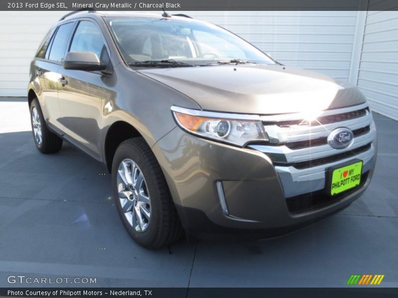 Mineral Gray Metallic / Charcoal Black 2013 Ford Edge SEL