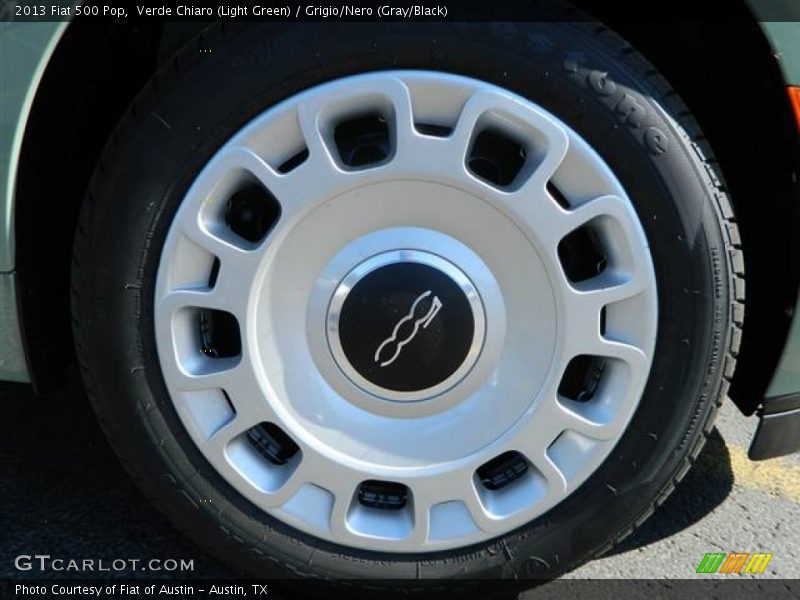 Verde Chiaro (Light Green) / Grigio/Nero (Gray/Black) 2013 Fiat 500 Pop