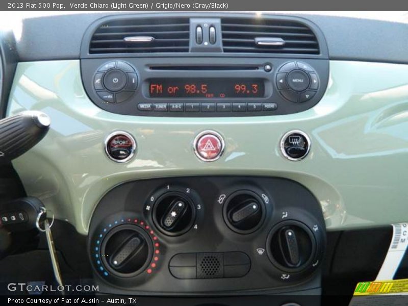 Verde Chiaro (Light Green) / Grigio/Nero (Gray/Black) 2013 Fiat 500 Pop