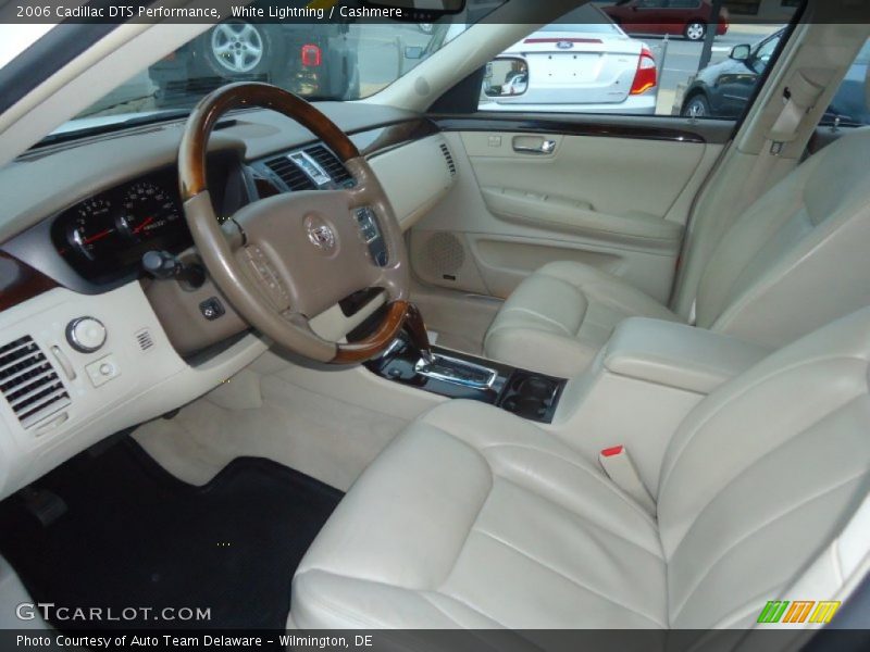 White Lightning / Cashmere 2006 Cadillac DTS Performance