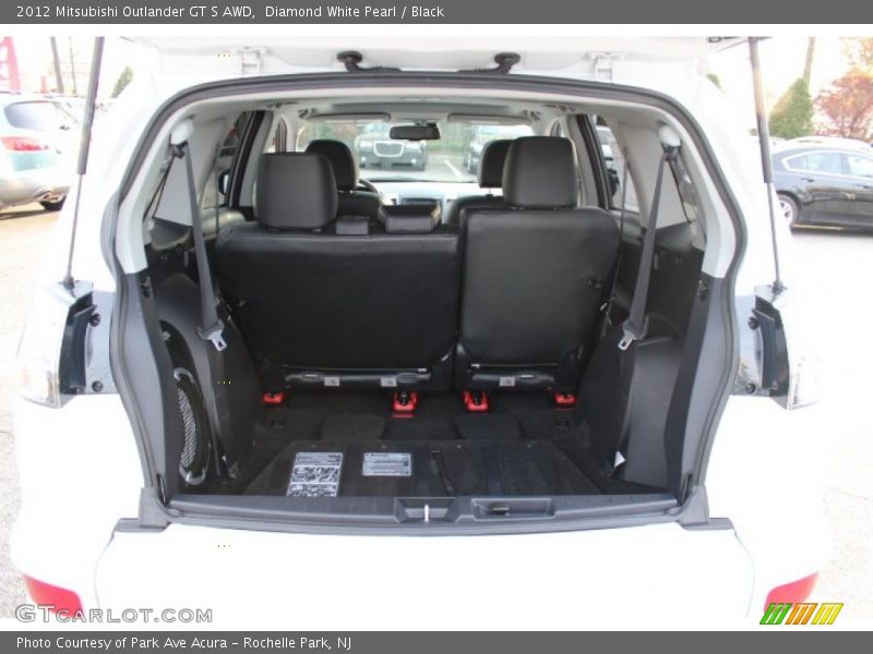  2012 Outlander GT S AWD Trunk