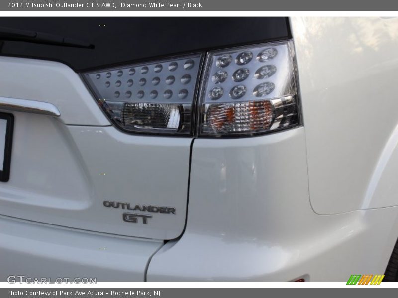  2012 Outlander GT S AWD Logo