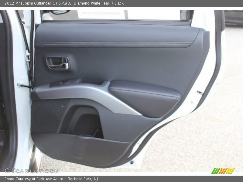 Door Panel of 2012 Outlander GT S AWD