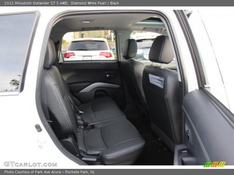 Diamond White Pearl / Black 2012 Mitsubishi Outlander GT S AWD
