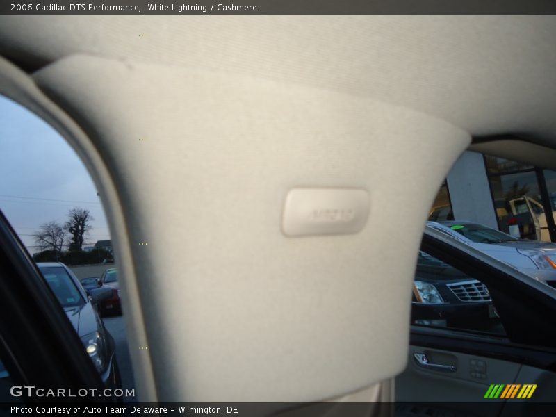 White Lightning / Cashmere 2006 Cadillac DTS Performance