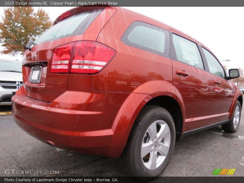 Copper Pearl / Black/Light Frost Beige 2013 Dodge Journey SE