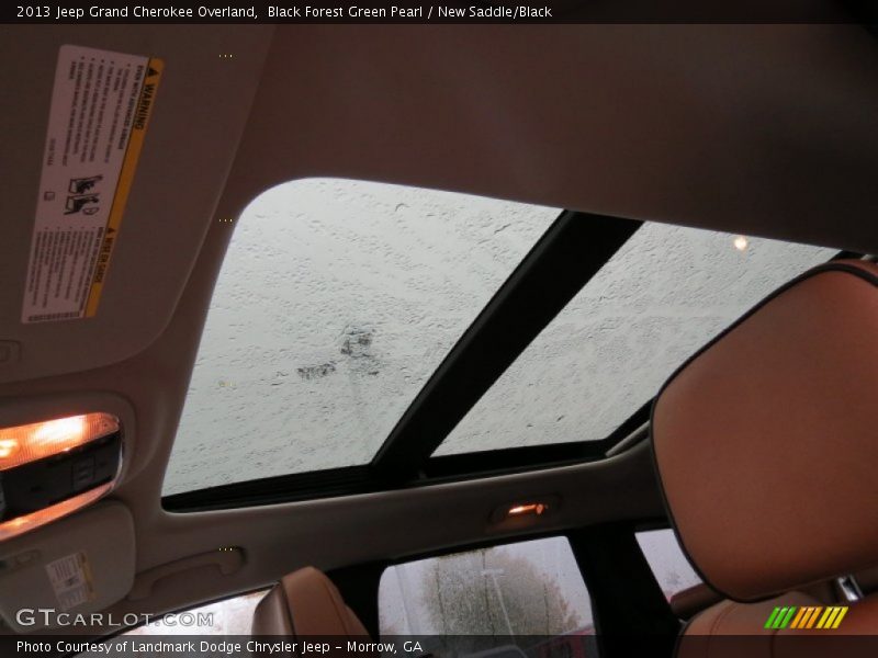 Sunroof of 2013 Grand Cherokee Overland