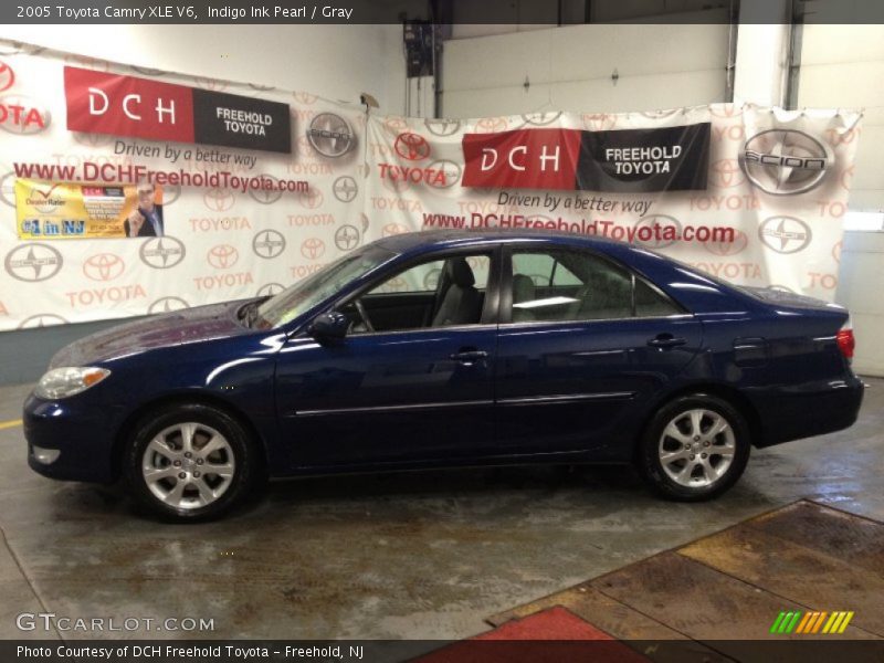 Indigo Ink Pearl / Gray 2005 Toyota Camry XLE V6