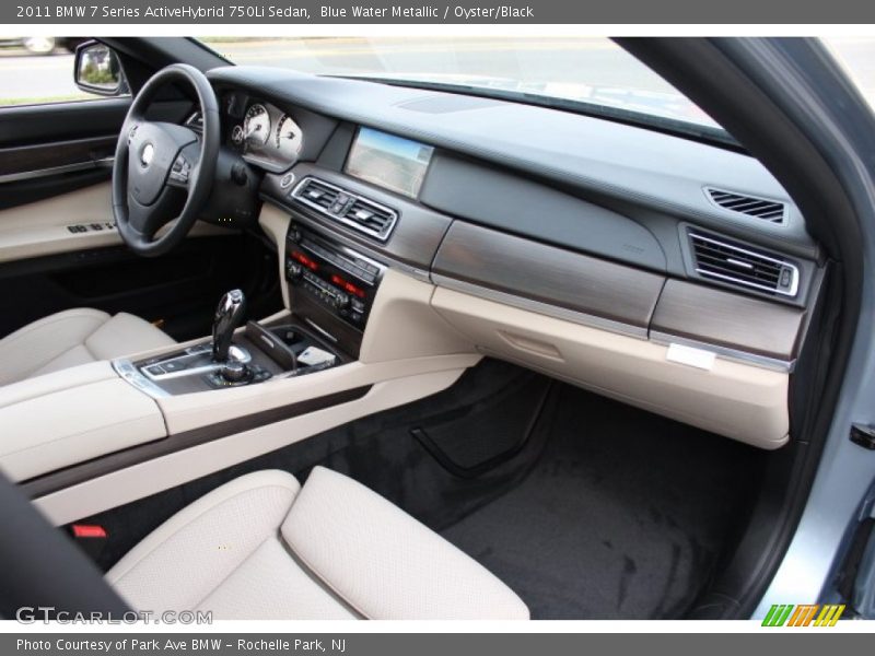 Dashboard of 2011 7 Series ActiveHybrid 750Li Sedan