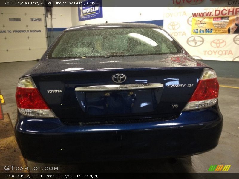 Indigo Ink Pearl / Gray 2005 Toyota Camry XLE V6