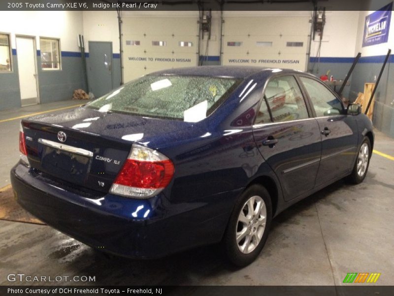 Indigo Ink Pearl / Gray 2005 Toyota Camry XLE V6