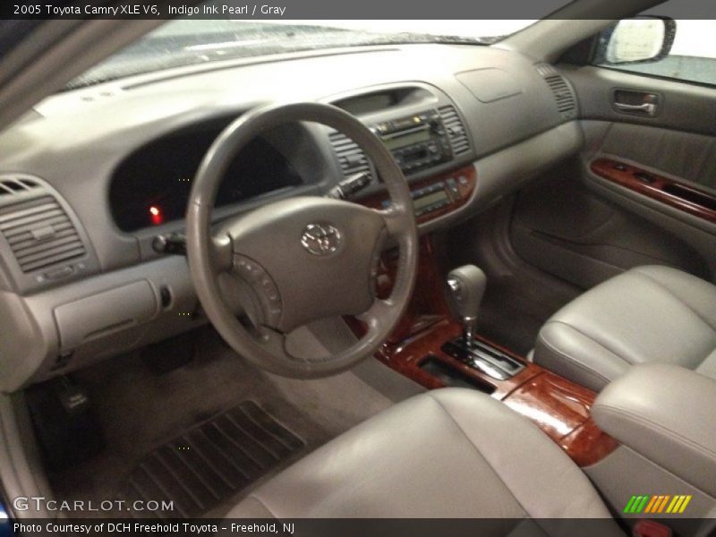 Indigo Ink Pearl / Gray 2005 Toyota Camry XLE V6