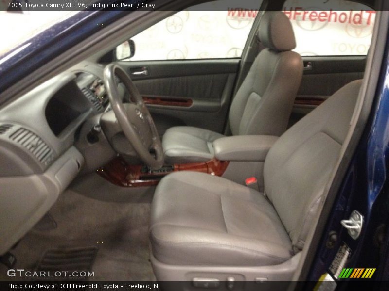 Indigo Ink Pearl / Gray 2005 Toyota Camry XLE V6