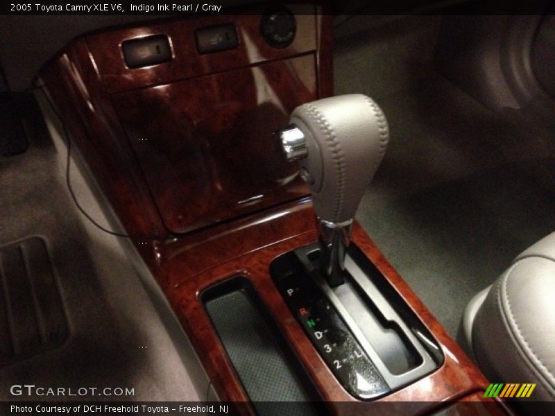 Indigo Ink Pearl / Gray 2005 Toyota Camry XLE V6