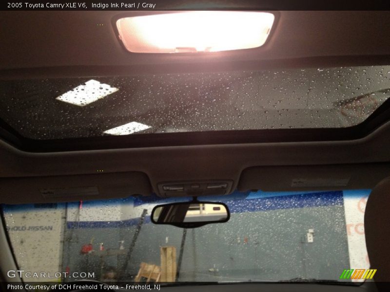 Indigo Ink Pearl / Gray 2005 Toyota Camry XLE V6