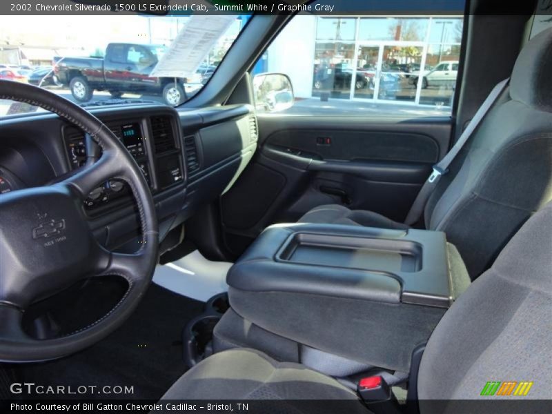 Summit White / Graphite Gray 2002 Chevrolet Silverado 1500 LS Extended Cab