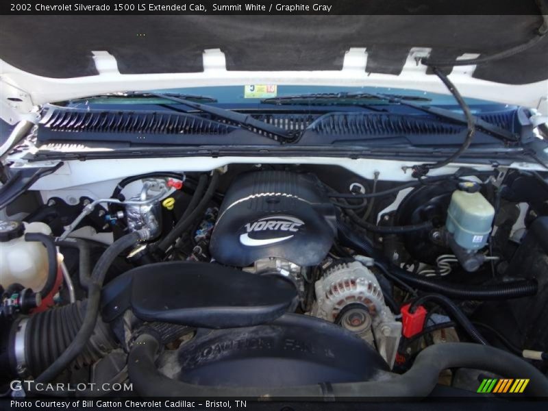 Summit White / Graphite Gray 2002 Chevrolet Silverado 1500 LS Extended Cab