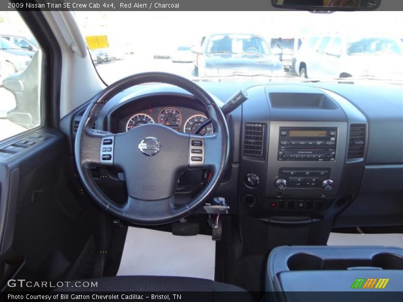 Red Alert / Charcoal 2009 Nissan Titan SE Crew Cab 4x4