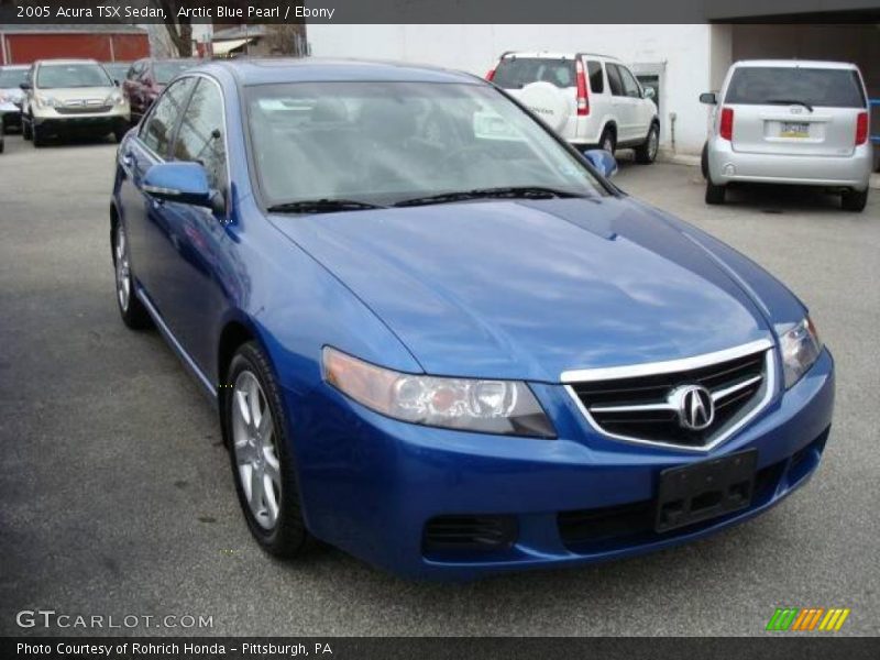 Front 3/4 View of 2005 TSX Sedan